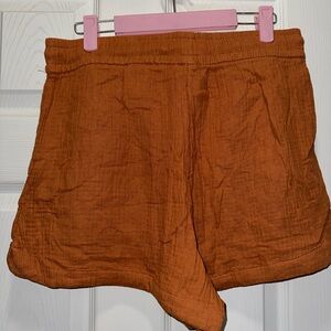 H&M High Waist Rust Shorts